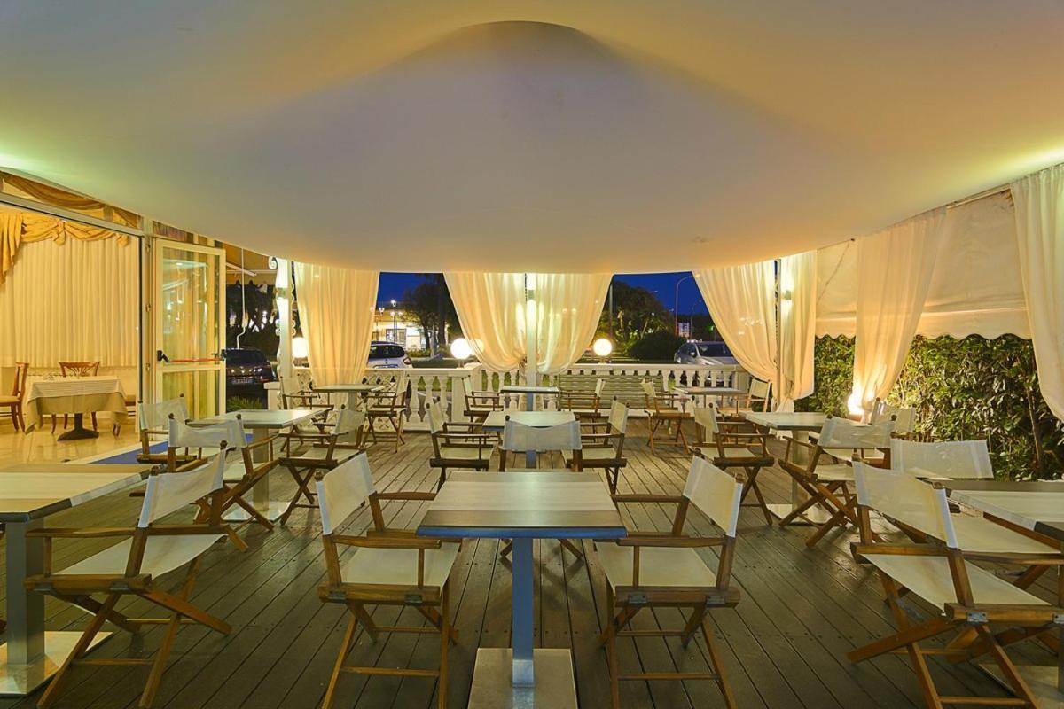 Hotel Coluccini Marina di Pietrasanta Bagian luar foto