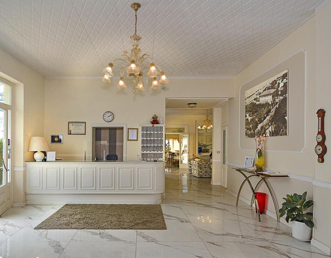 Hotel Coluccini Marina di Pietrasanta Bagian luar foto