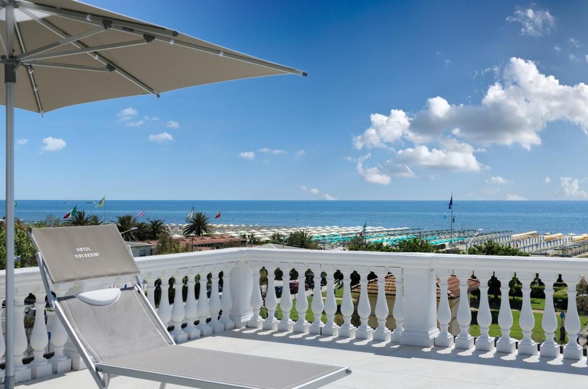 Hotel Coluccini Marina di Pietrasanta Bagian luar foto