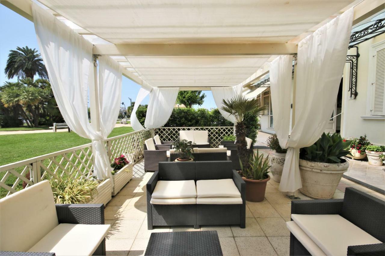 Hotel Coluccini Marina di Pietrasanta Bagian luar foto